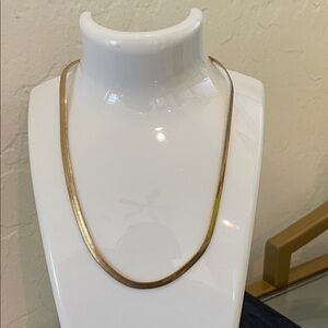 Elegant Gold Necklace